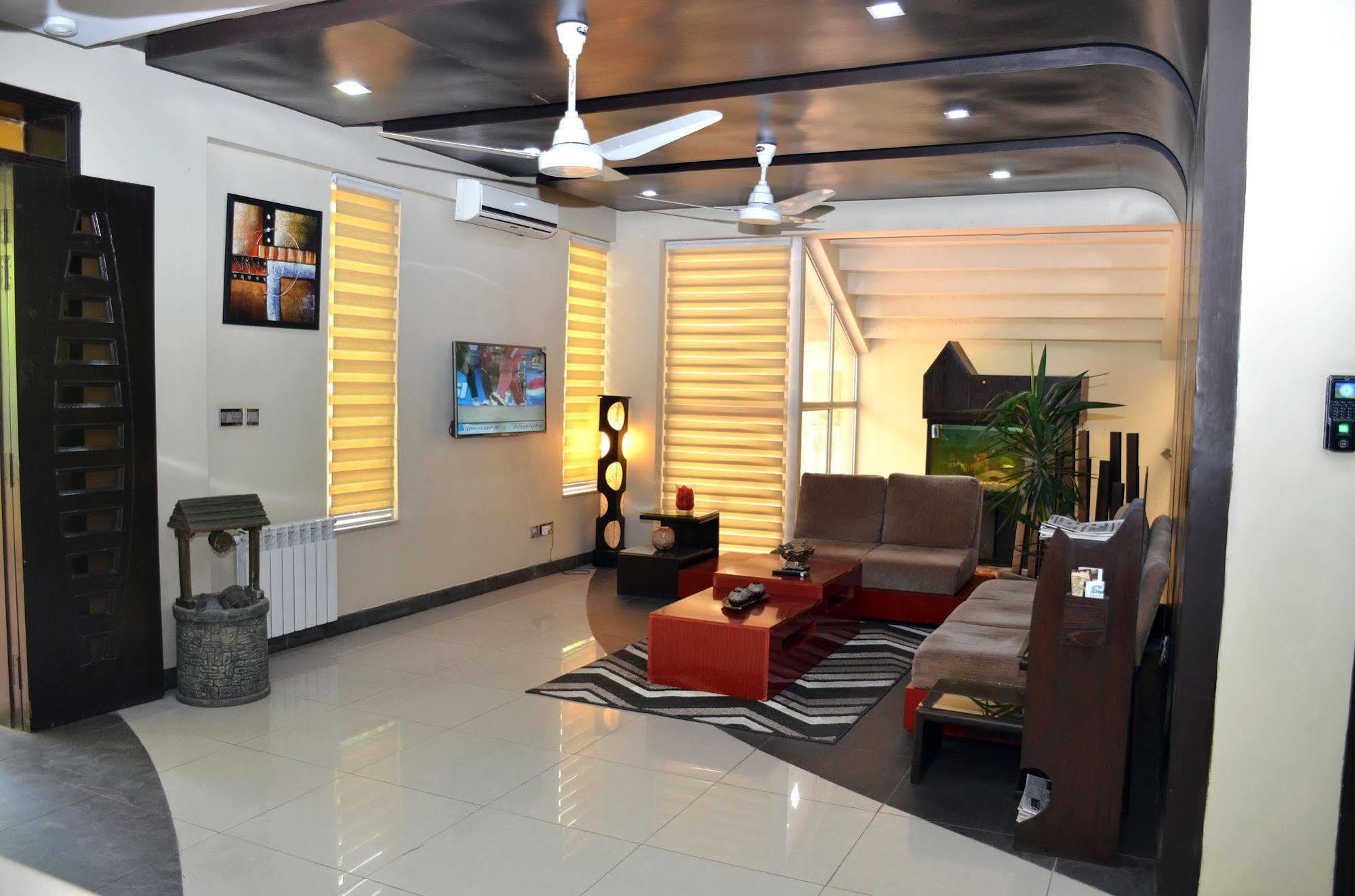 Gofas Lodge Исламабад Екстериор снимка