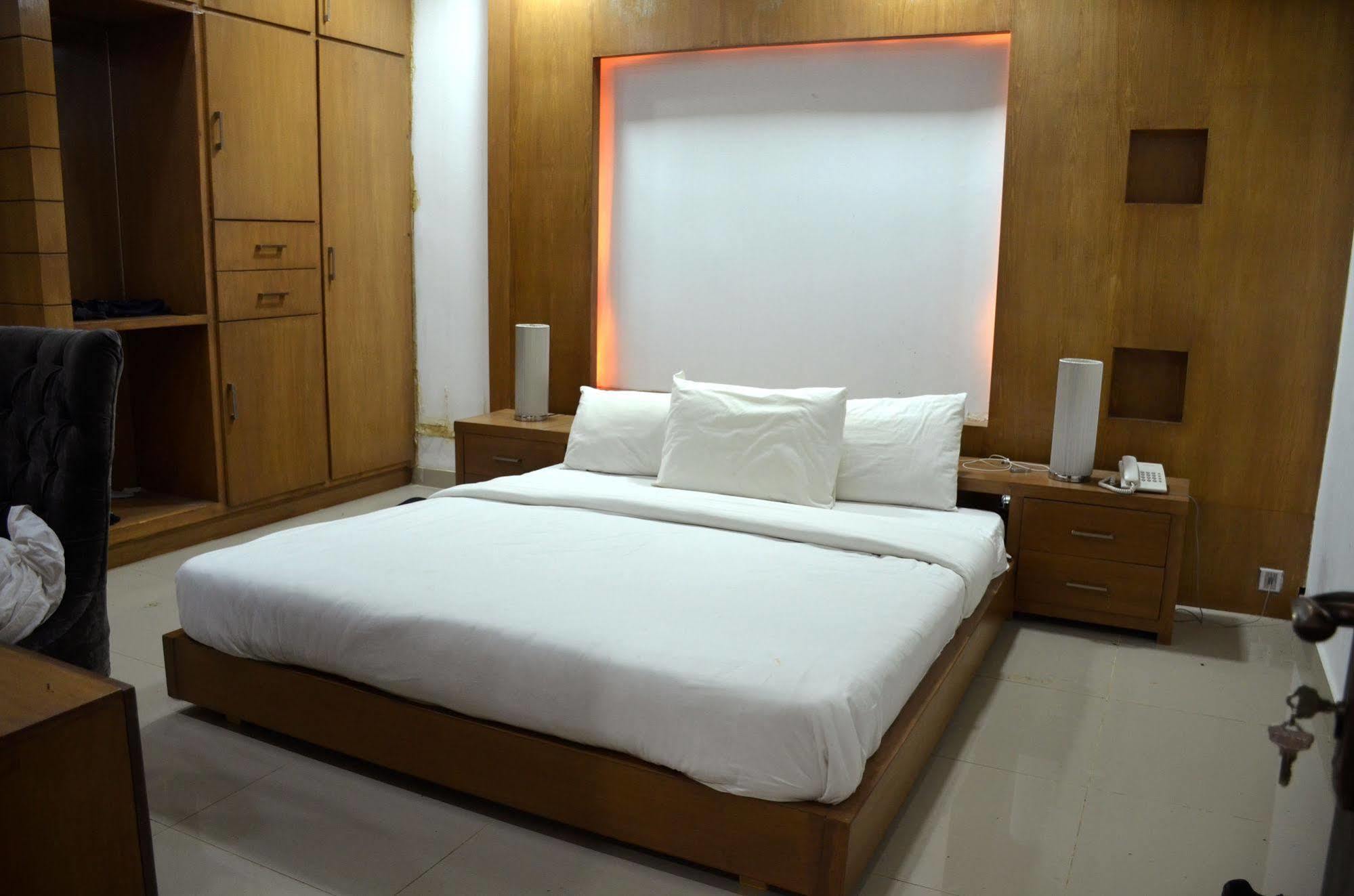 Gofas Lodge Исламабад Екстериор снимка