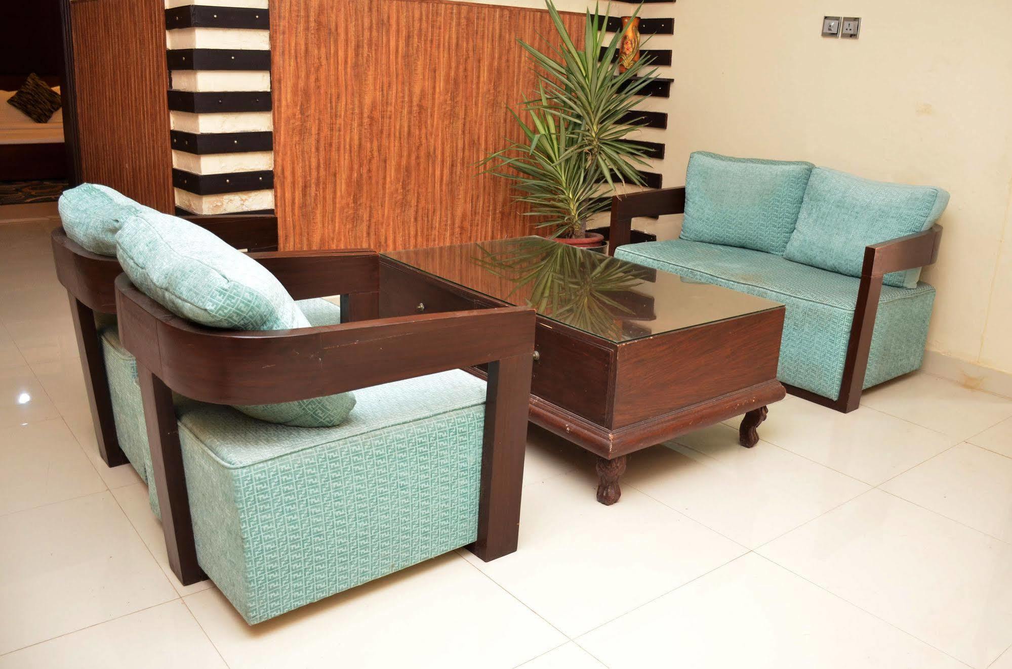 Gofas Lodge Исламабад Екстериор снимка