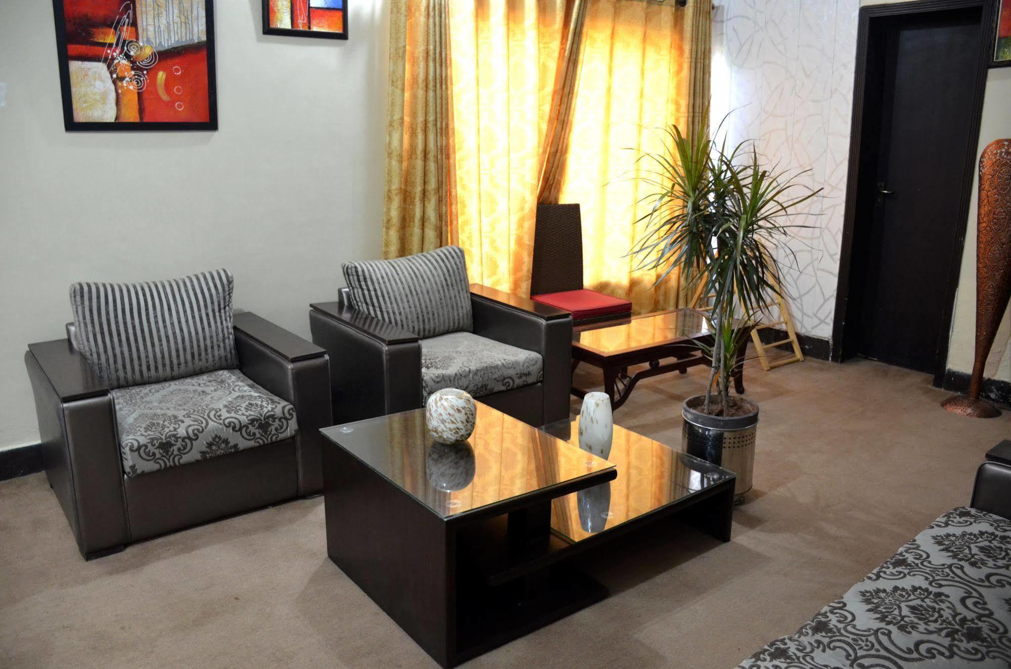 Gofas Lodge Исламабад Екстериор снимка